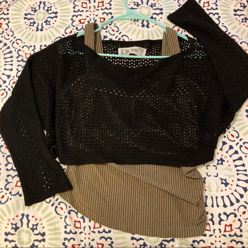 Off shoulder knit shrug crop top